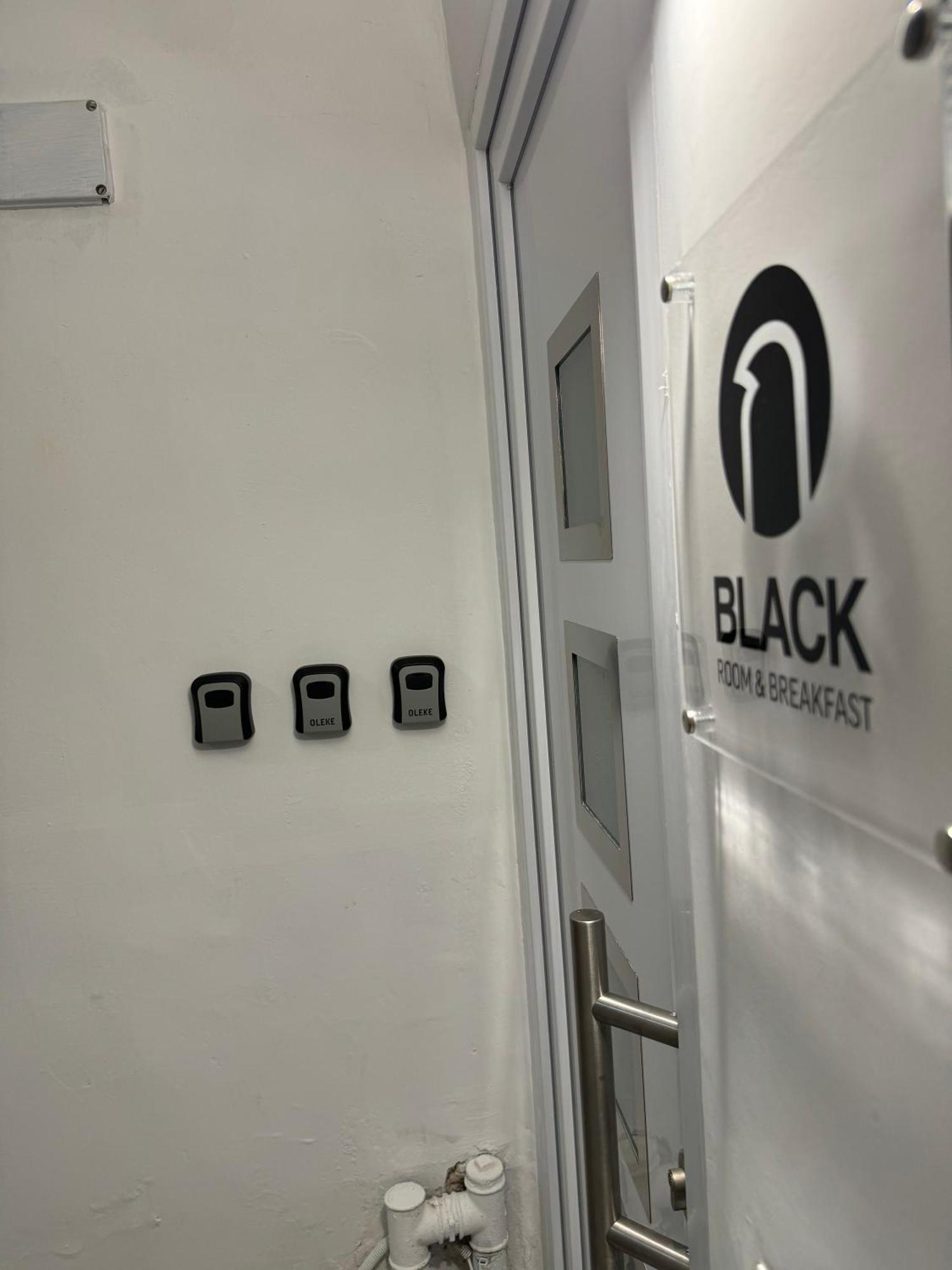 Black Room & Breakfast บารี ภายนอก รูปภาพ